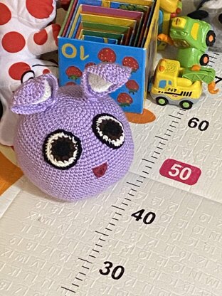 Bunny-Ball, super easy bunny crochet pattern for beginners