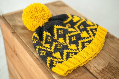 Tiddly Pom Pom Hat