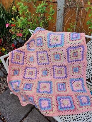 Larksfoot Granny Square Blanket