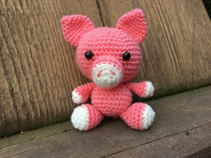 Little Pic Crochet Amigurumi Toy