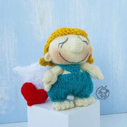 Small Cupid doll knitting flat