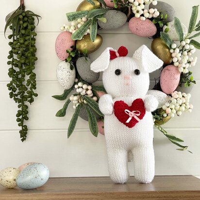 Valentine bunny rabbit knitting pattern 19038