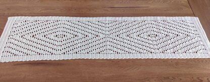 Dundarave Table Runner