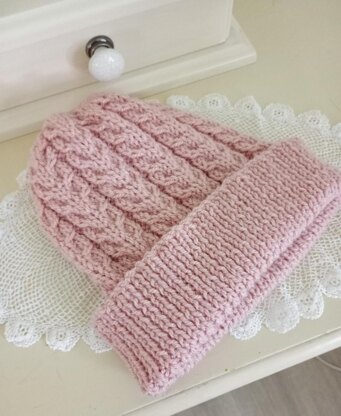 Easy Lace Cable Hat Womens Mens Unisex Straight Needles