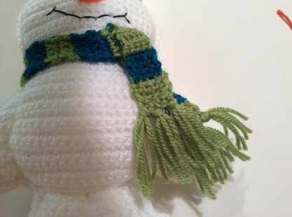 Freezy the Snowman Crochet Pattern