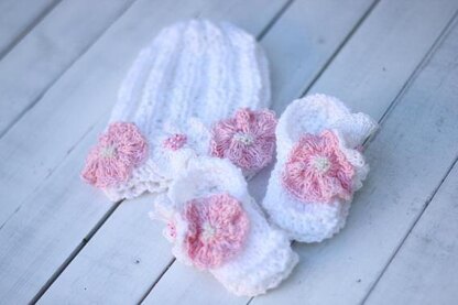 Lily baby knitted set
