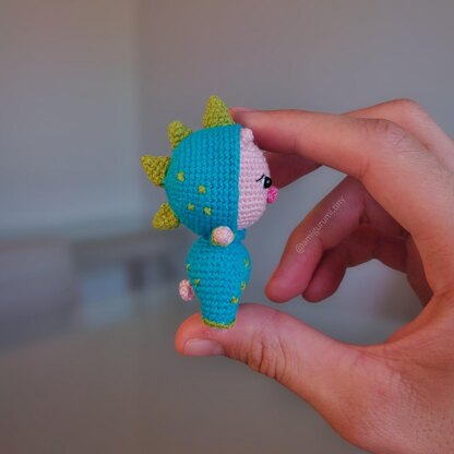 Tiny pig amigurumi