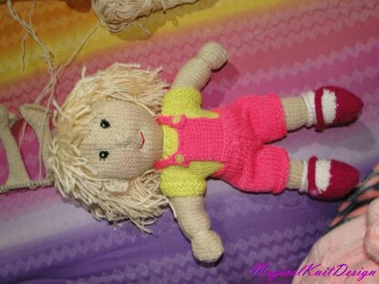 Patatina doll knitting pattern