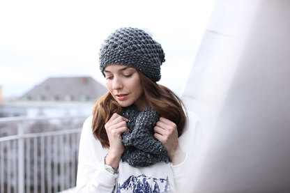 Charcoal Hat in Schachenmayr Silver Print