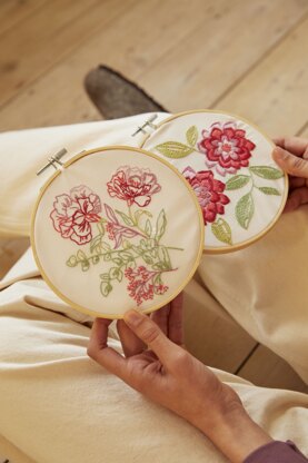 DMC Mindful Making: The Calming Carnations Embroidery Duo Kit 