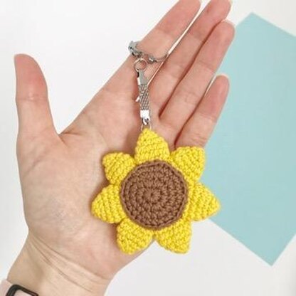 Sunflower crochet pattern keyring Amigurumi flower keychain Bag charm Crochet car mirror hanging