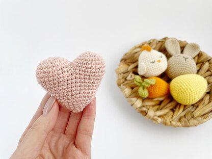 Crochet pattern Easter decorations Amigurumi Easter egg pattern Bunny Chicken Carrot Heart