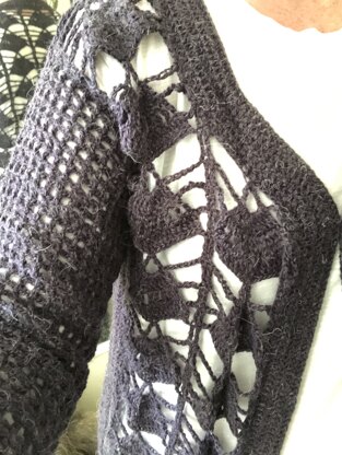 Iris Cardigan in Adriafil Cheope - Downloadable PDF