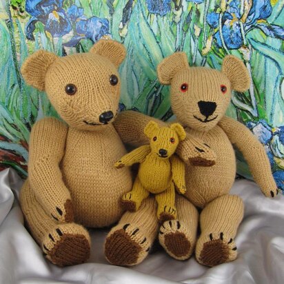 Classic Vintage Style Teddy Bear Family