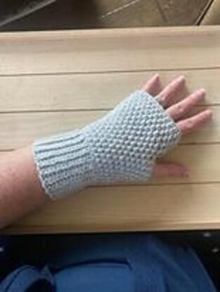 Oleander Fingerless Gloves