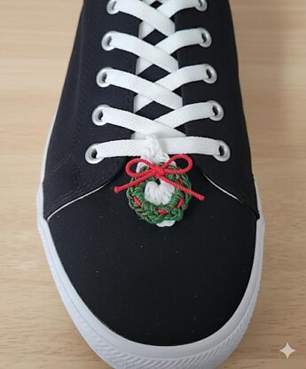 Wreath Sneaker Charm