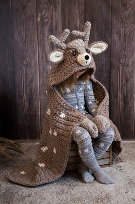 Hooded Woodland Deer Blanket