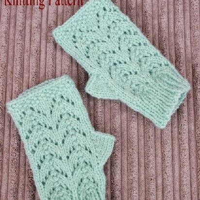 Isla Fingerless Gloves #399 - knitting pattern