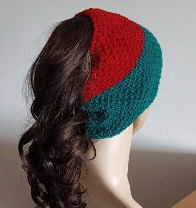 Hailey - seamed 12ply ponytail beanie