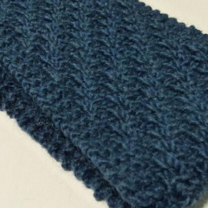 Half-Skein Diagonal Scarfie