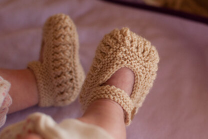 Natural Nursery Knits by Erika Knight