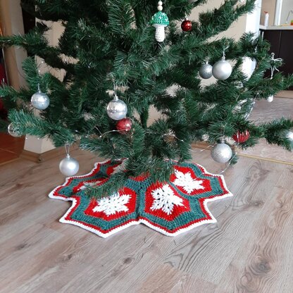Christmas tree skirt