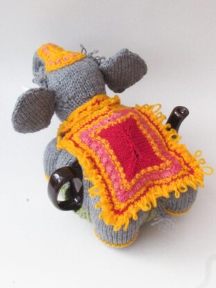 Elephant Tea Cosy Knitting Pattern