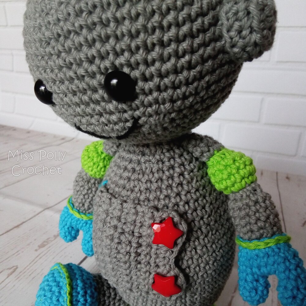 Beni the robot pattern by Miss Crochet by | LoveCrafts