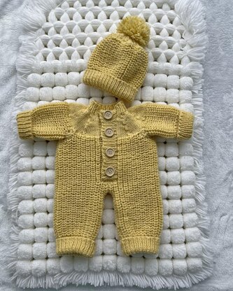 P157 Bodysuit and Hat for Doll or Baby