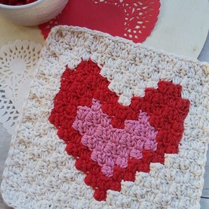 C2C Two Enamored Hearts Washcloth