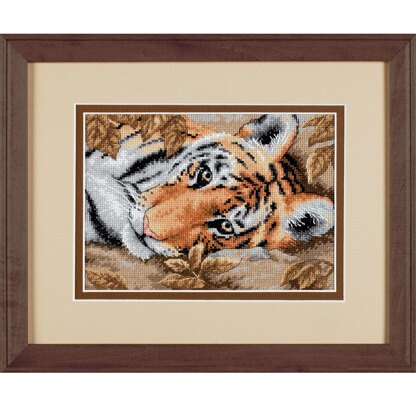Dimensions Gold Petite: Counted Cross Stitch Kit: Beguiling Tiger - 7 x 5in
