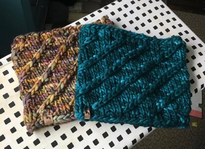 Mega Spun Cowl