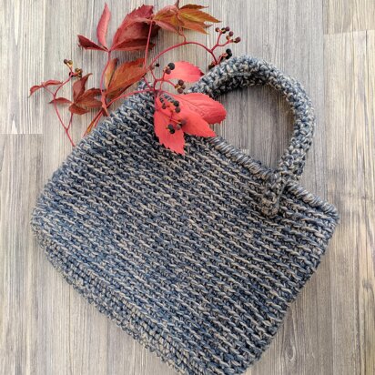 Slouchy Jean Tote - Free - Indie Crochet Patterns