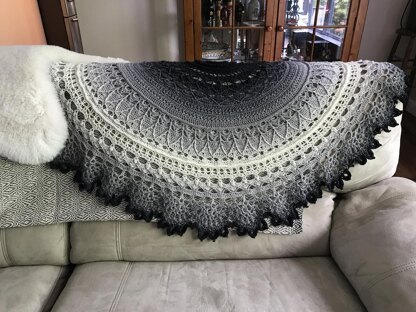 Dahlia Delight Mandala Blanket