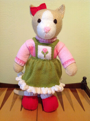 Flower Pinafore Outfit (Knit a Teddy)