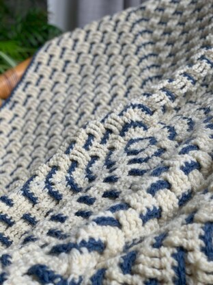 Granny Weave Blanket Crochet pattern by Dora Does