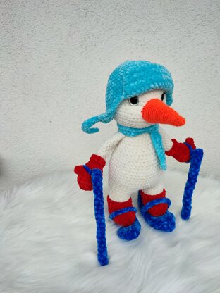 Snowman skiing PDF Crochet Pattern