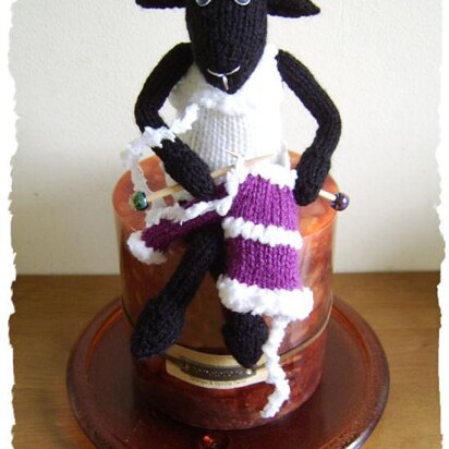 Knitmeself sheep - knitting pattern