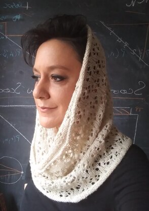 Winter Rose Cowl