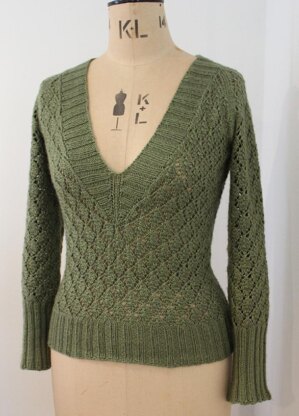 Selene Pullover