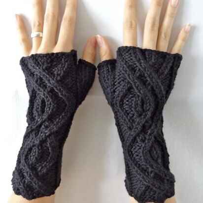 Winding Path Fingerless Gloves