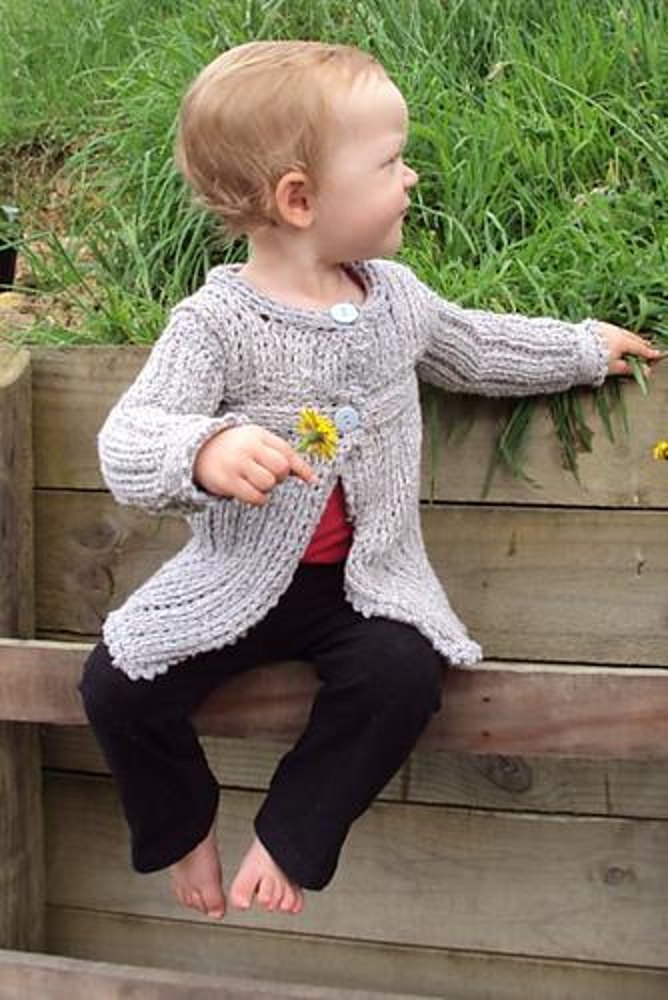 Knit-Look Cardigan Crochet pattern by Lisa van Klaveren | LoveCrafts