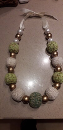 Chunky bead necklace