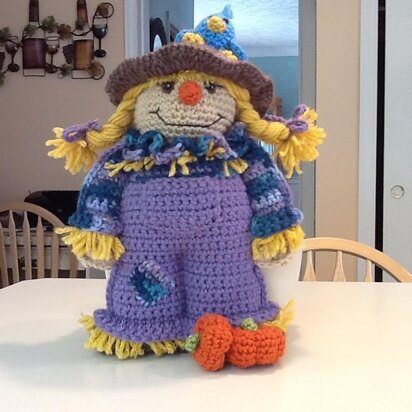 Amigurumi Hayleigh the little scarecrow crochet pattern