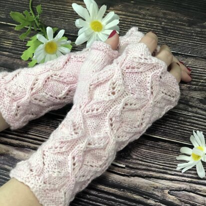 Dogwood Flower Fingerless Mitts