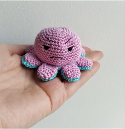 Reversible tiny octopus