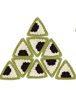 76 Onigiri Triangle Motif