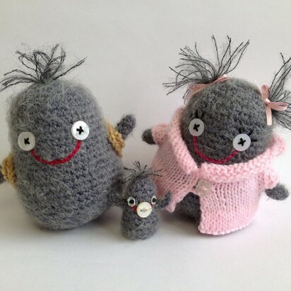 The Fluff Family - Amigurumi creatures and accessories