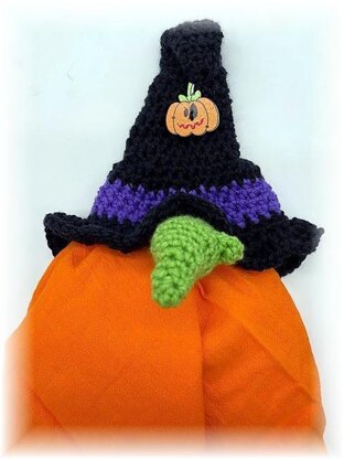 Witch Towel Topper