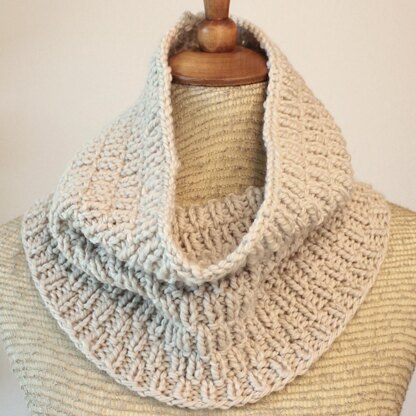 Long Raindrops Cowl